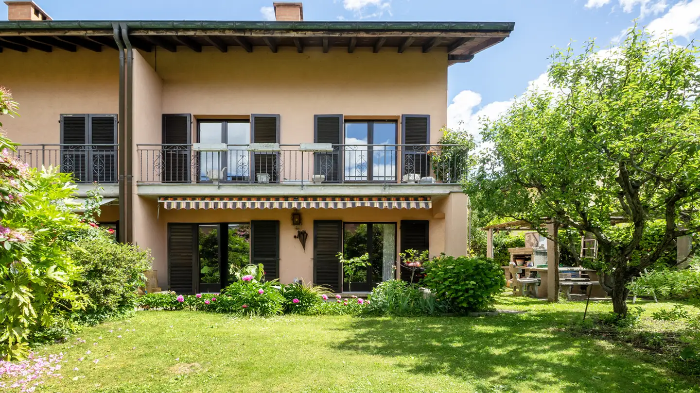 Maison atypique à vendre - 6513 Monte Carasso