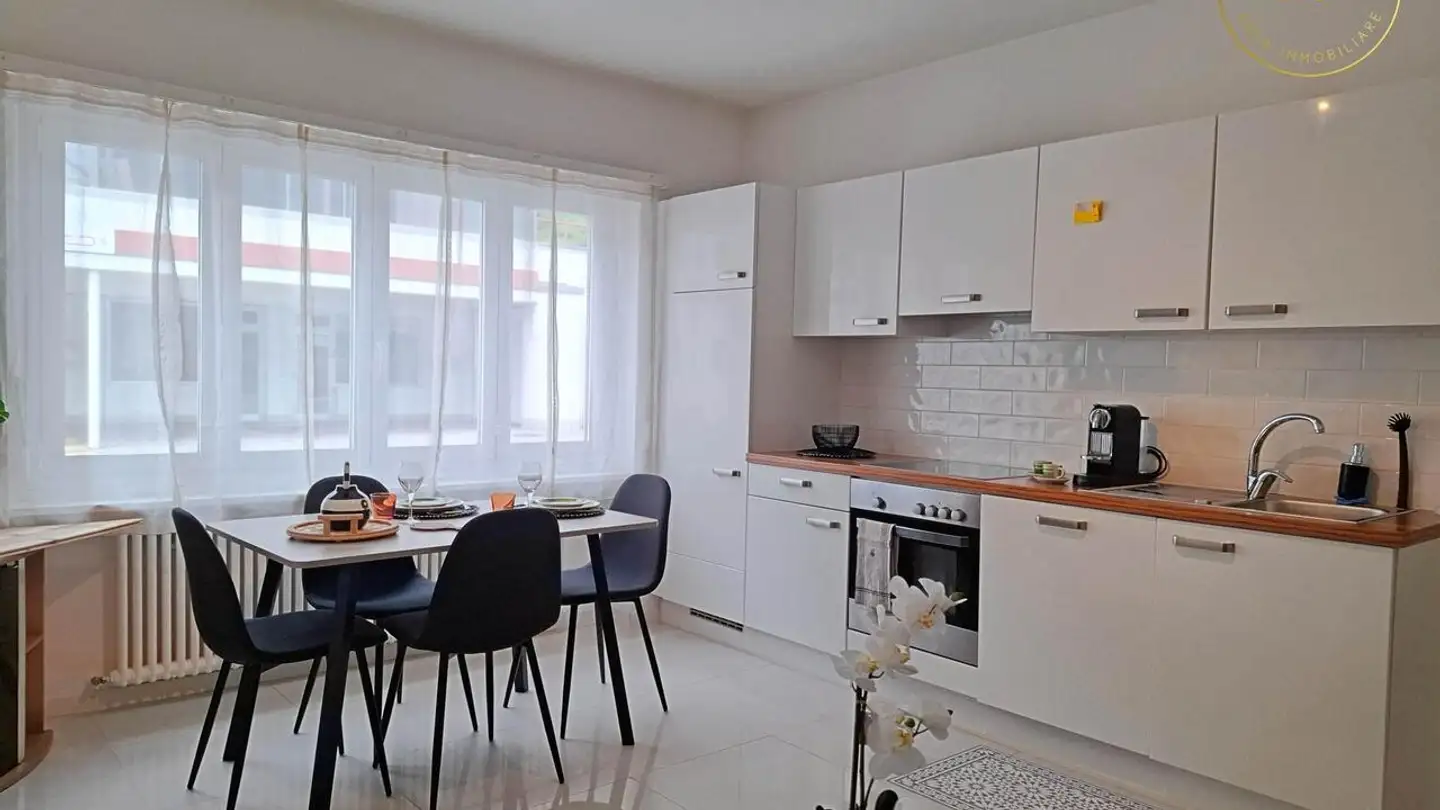 Appartement à louer - 6864 Arzo