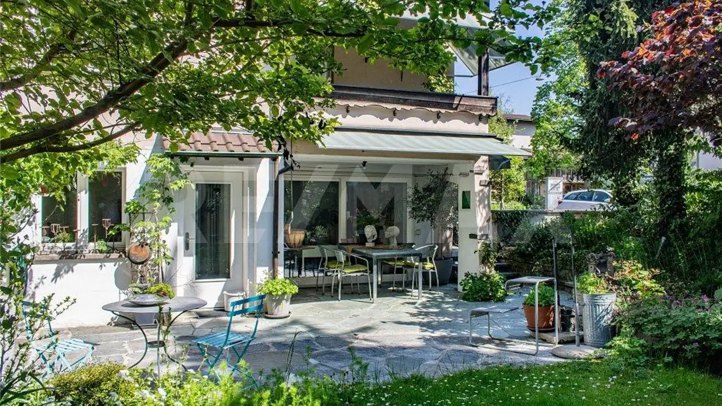 Row house for sale - Furkastrasse 25, 4054 Basel