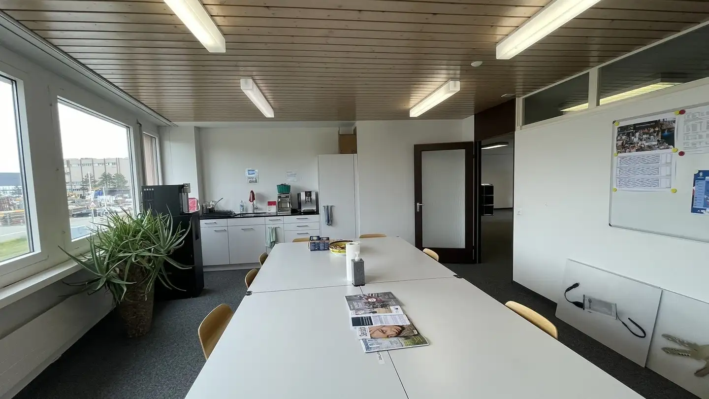 Bürofläche mieten - Hertistrasse 8, 8304 Wallisellen - Foto 4