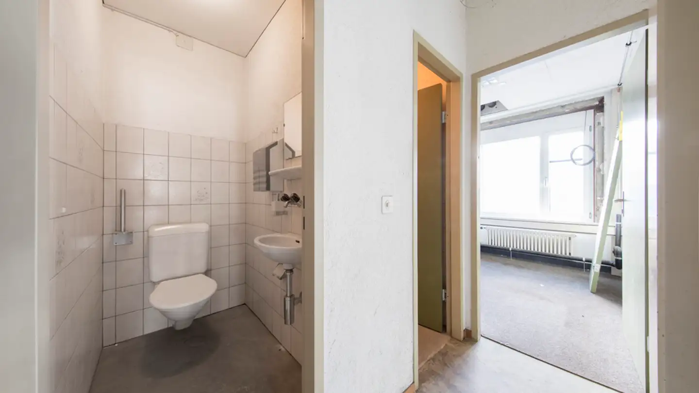 Bürofläche mieten - Striegelstrasse 8, 5745 Safenwil - Foto 2