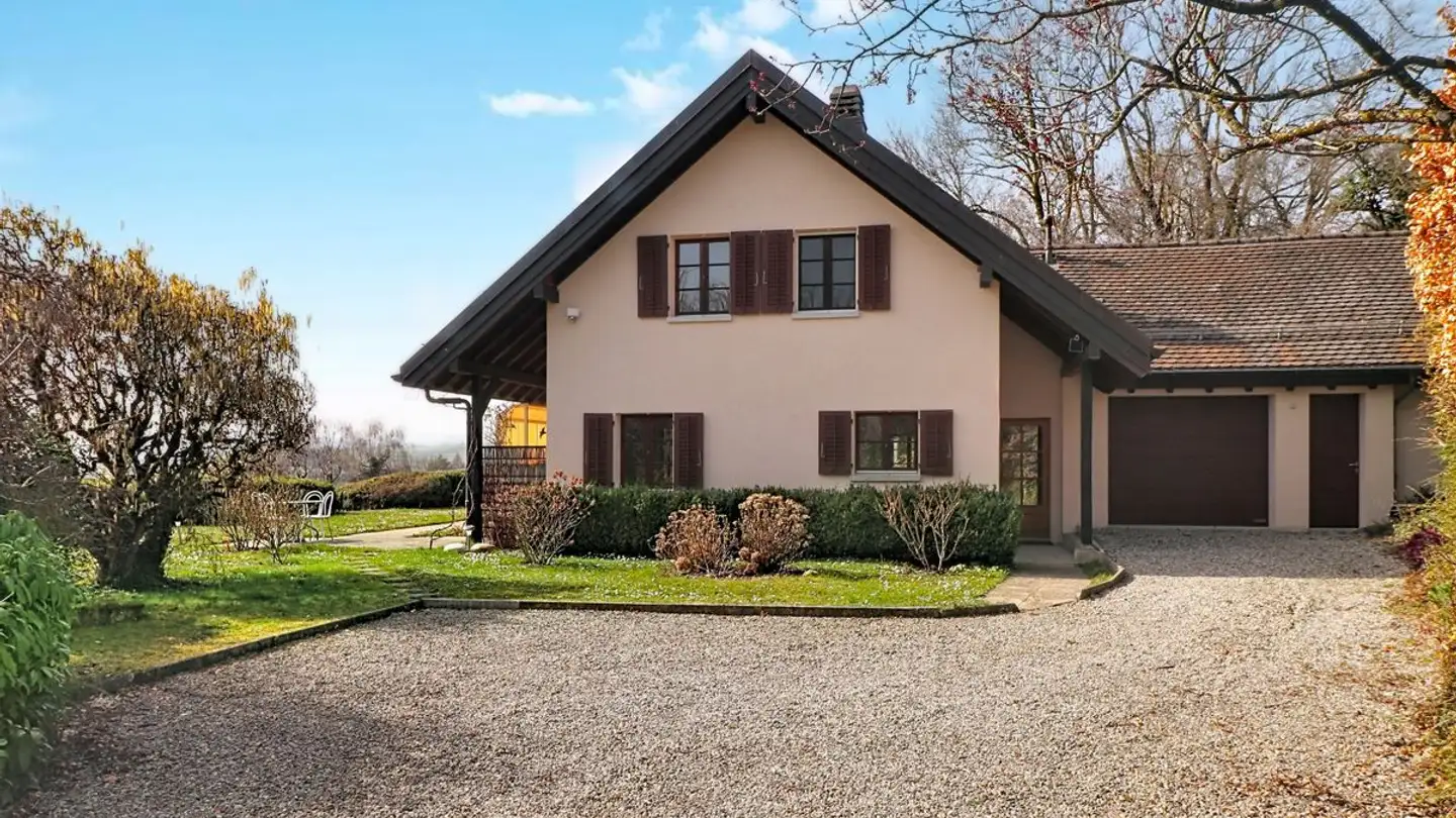 Single house for sale - 1169 Yens