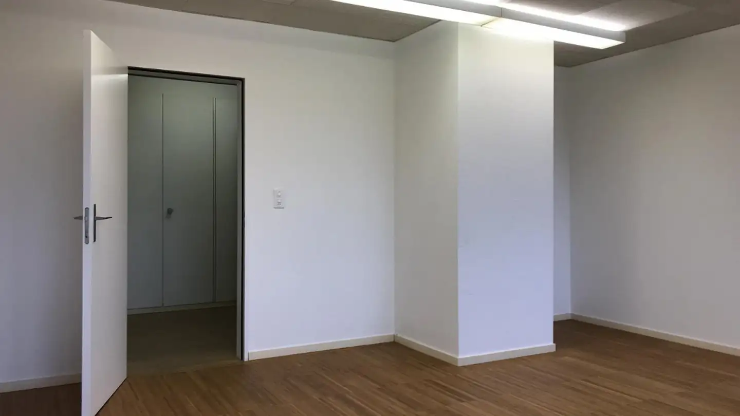 Bürofläche mieten - Grabenackerstrasse 11, 4142 Münchenstein - Foto 4