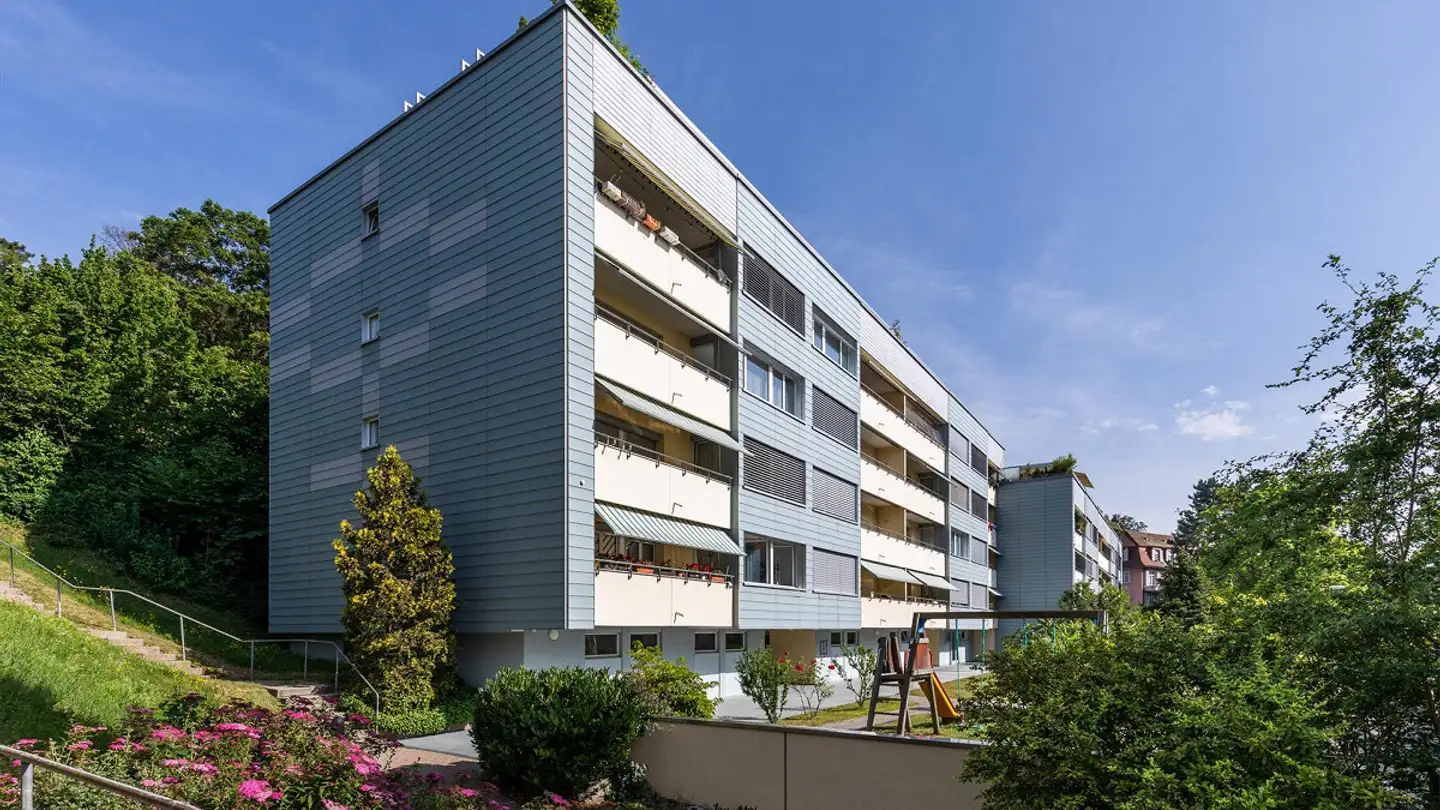 Tiefgaragenstellplatz mieten - Rothüsliweg, 8200 Schaffhausen