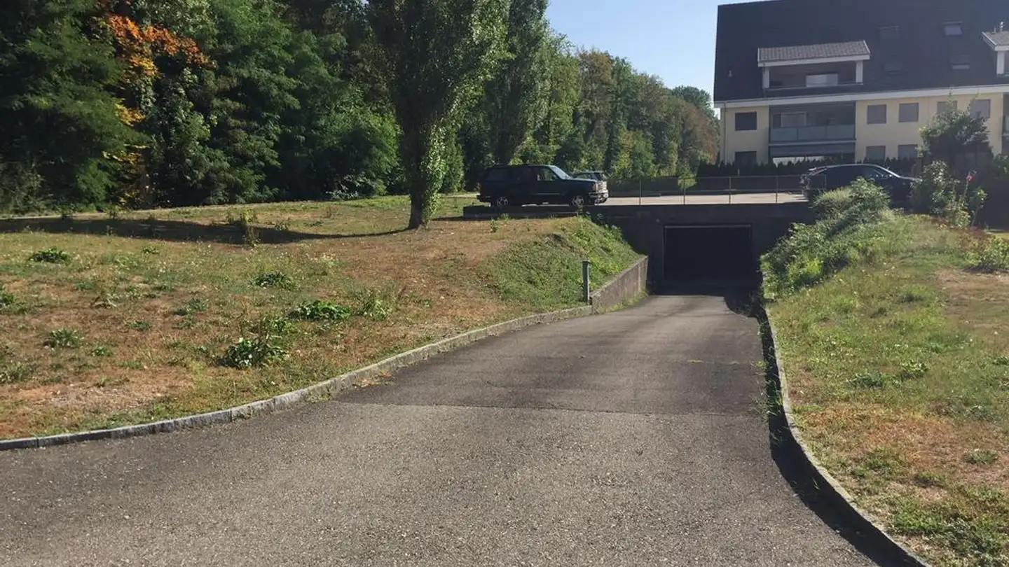Parcheggio sotterraneo in affitto - Hechtenweg 12a, 5012 Schönenwerd - Foto 2