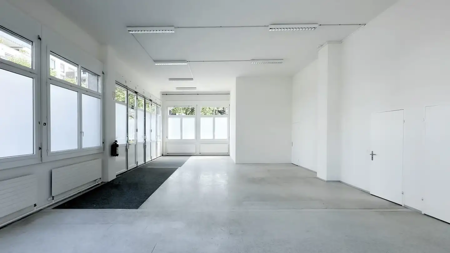 Commercial à louer - Ibelweg 18, 6300 Zug