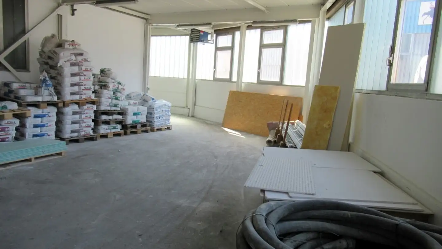 Atelier à louer - Kantonsstrasse 156, 6048 Horw