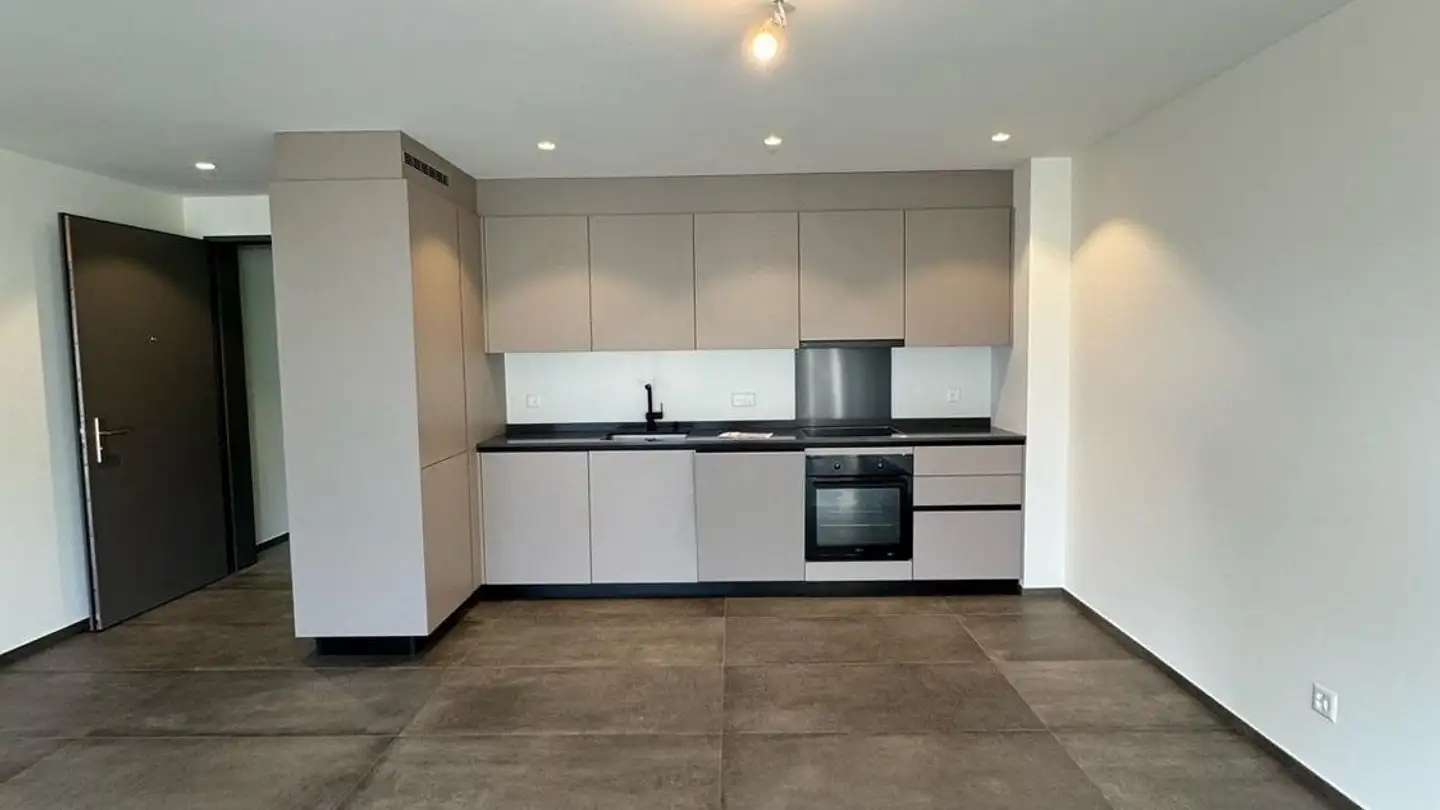 Apartment for rent - 6600 Muralto - Photo 3