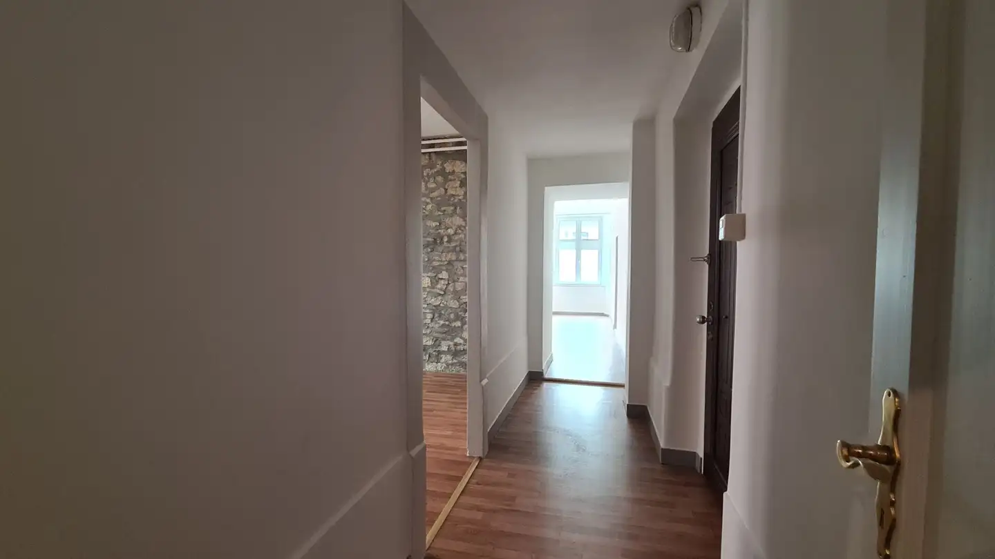 Apartment for rent - Rue De L'hôtel-De-Ville, 2300 La Chaux-de-Fonds - Photo 3