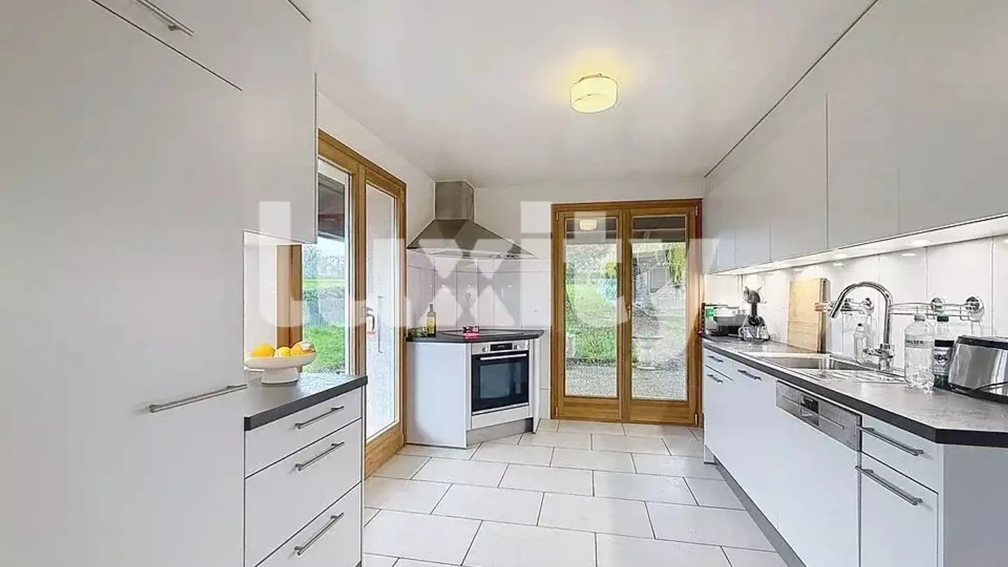 Villa for rent - 1195 Dully - Photo 4