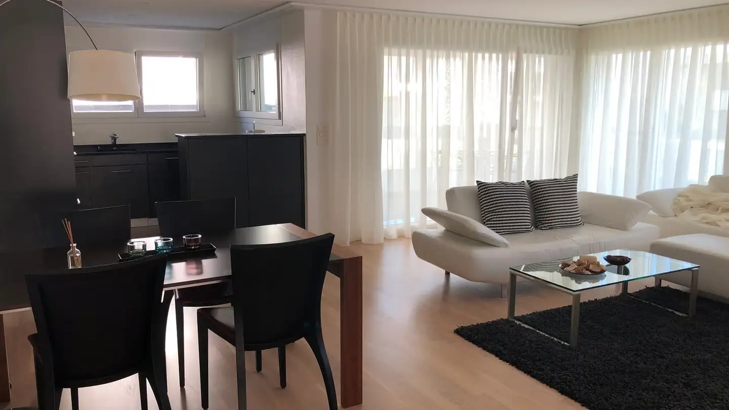 Furnished apartment for rent - Etzelblickstrasse 1, 8834 Schindellegi - Photo 2