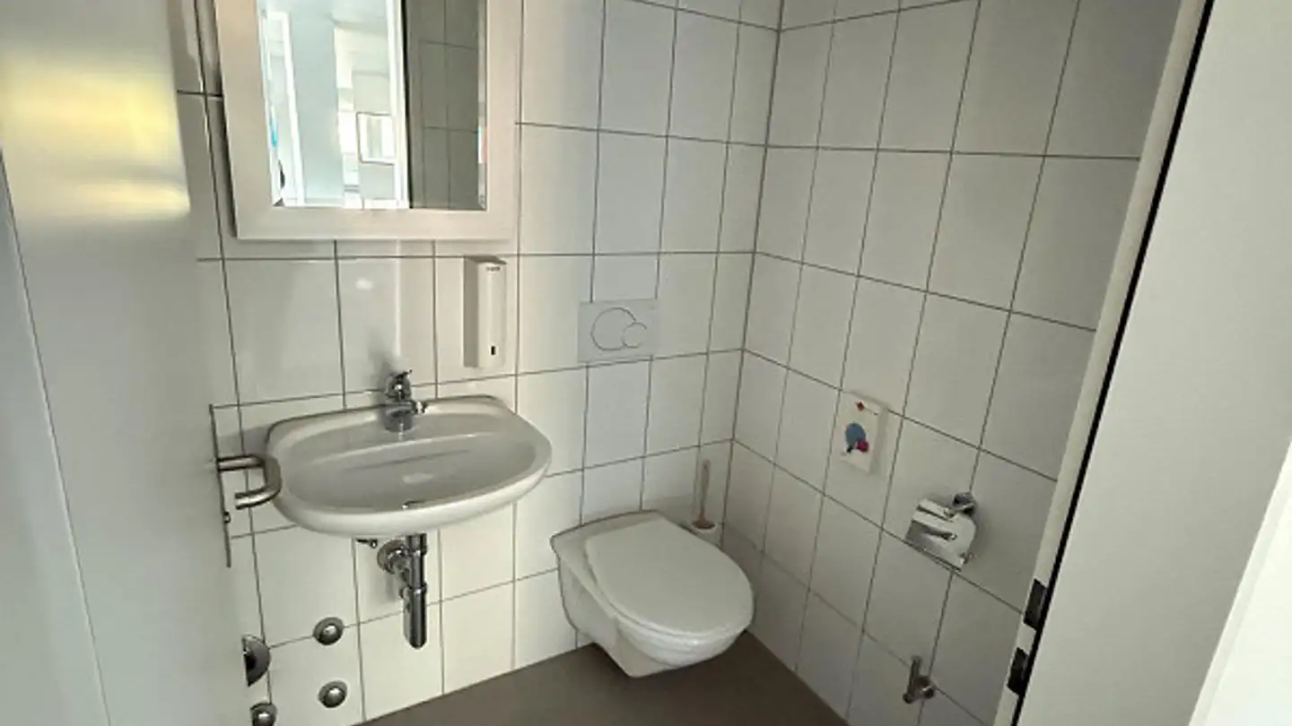 Gewerbe mieten - Sihlbruggstrasse 140, 6340 Baar - Foto 4