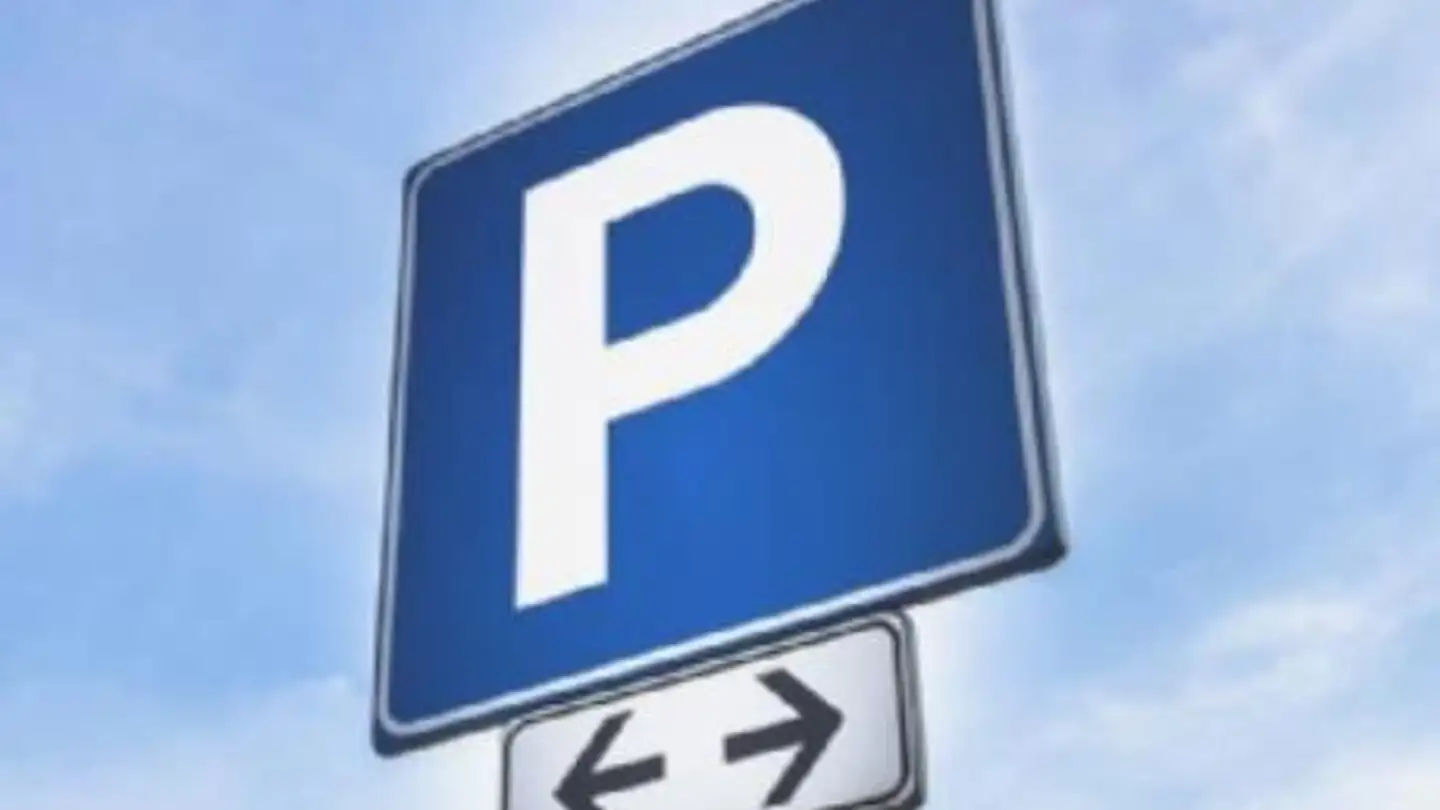 Place de parking souterraine à louer - Junkernbrunnenweg 1, 4657 Dulliken