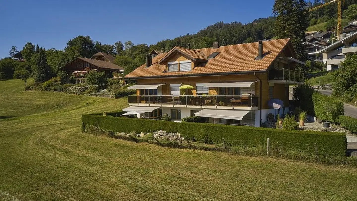 Place de parking souterraine à louer - Allmendweg 1, 3653 Oberhofen am Thunersee