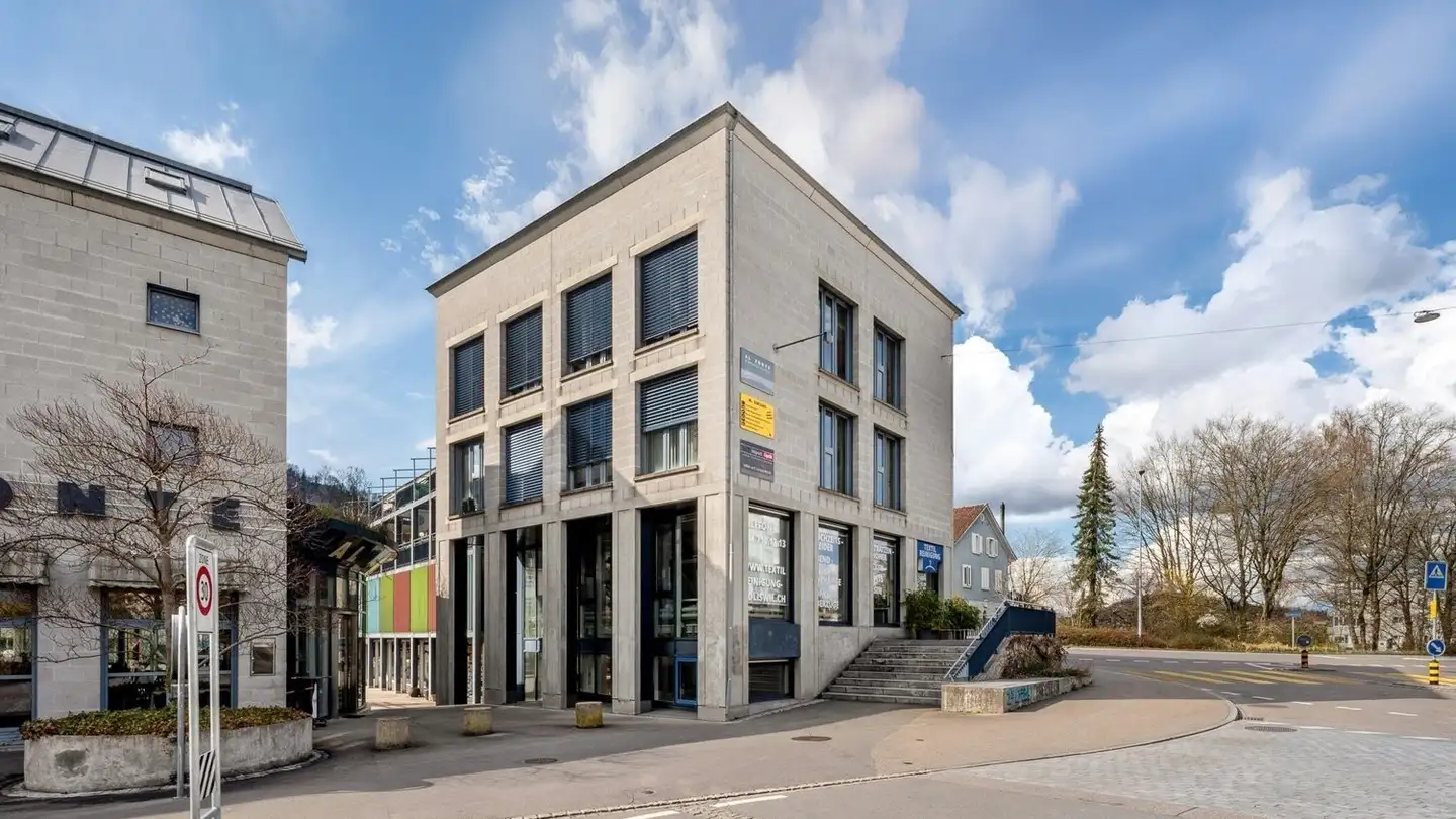 Shop for rent - Zürichstrasse 2, 8134 Adliswil
