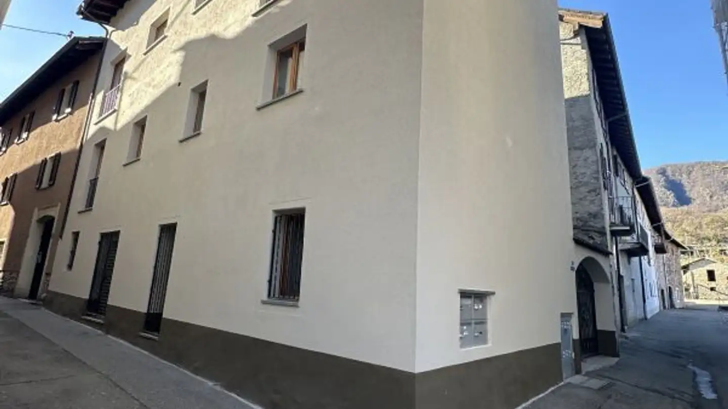 Single house for sale - 6616 Losone