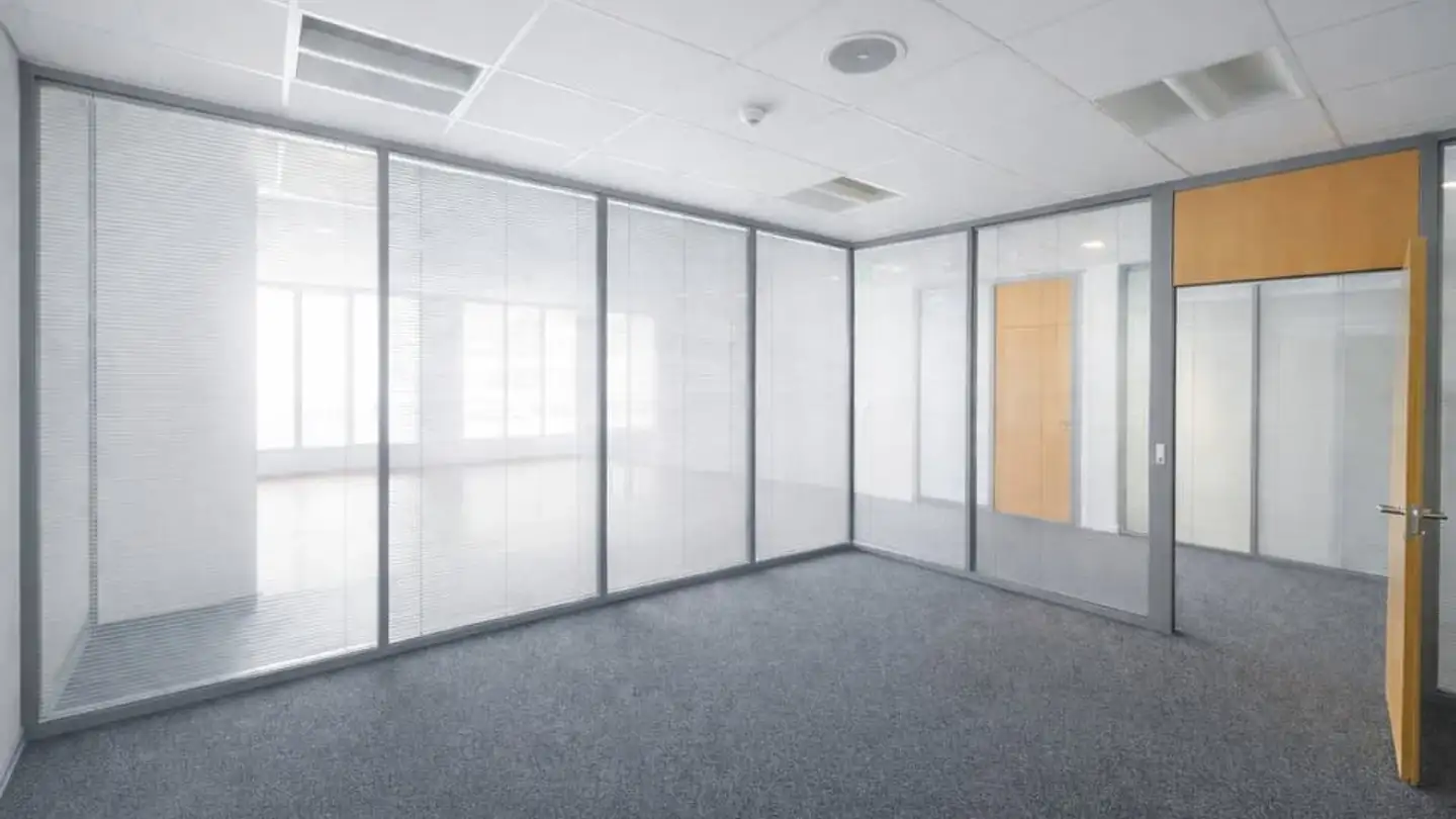 Commercial à vendre - 2300 La Chaux-de-Fonds - Photo 2