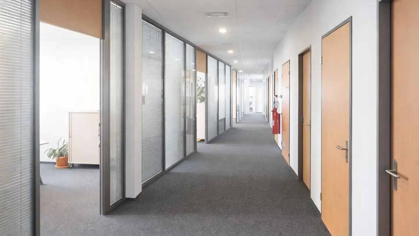 Commercial à vendre - 2300 La Chaux-de-Fonds - Photo 4