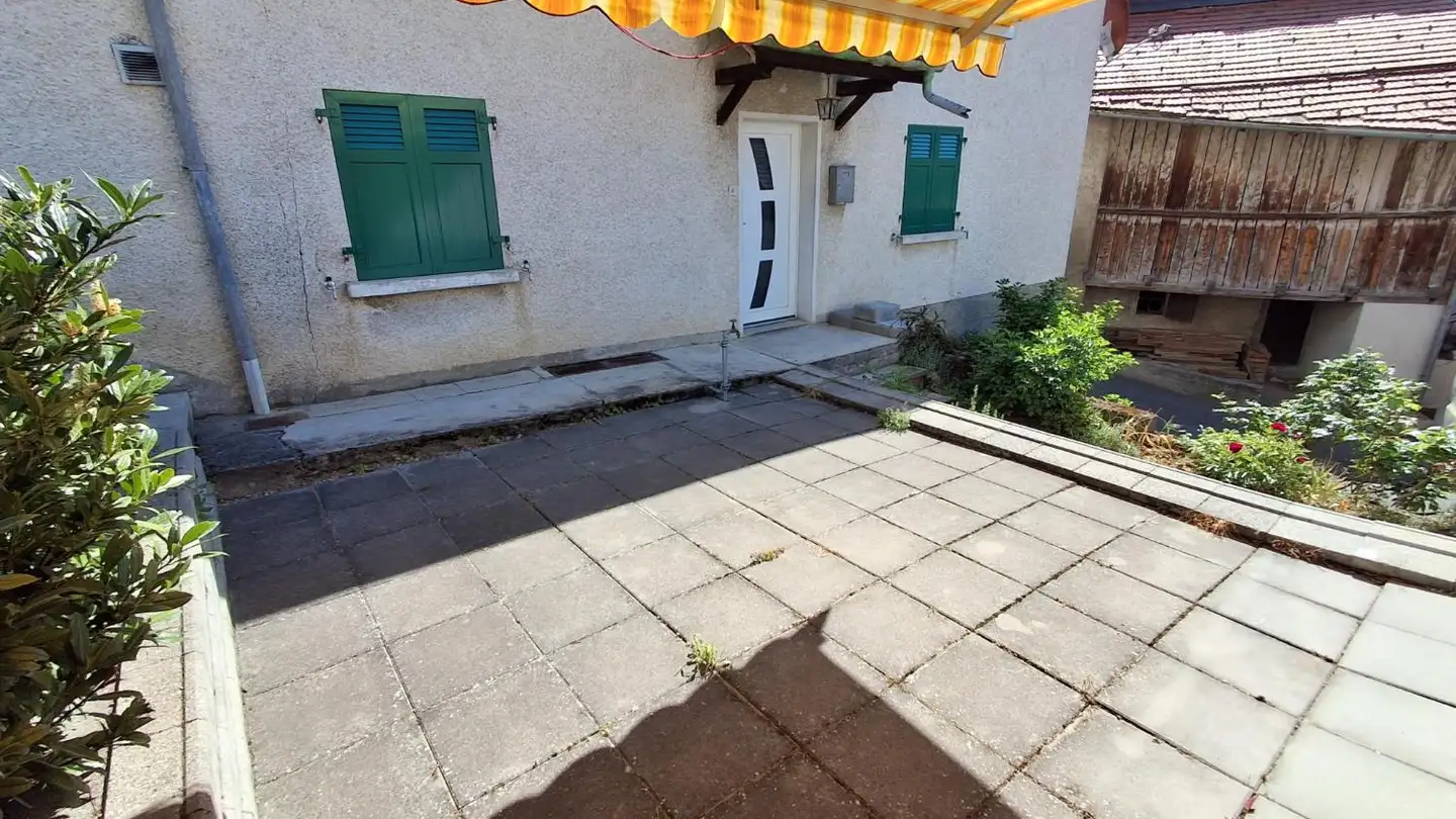 Stepped apartment for rent - 1976 Erde