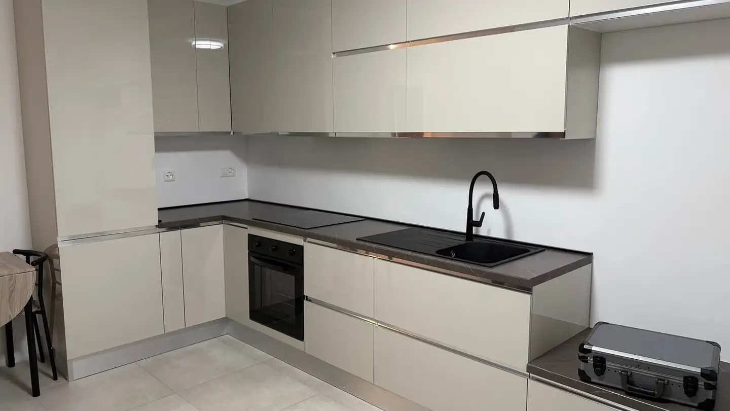 Appartement à louer - Via Antonietti, 6900 Paradiso