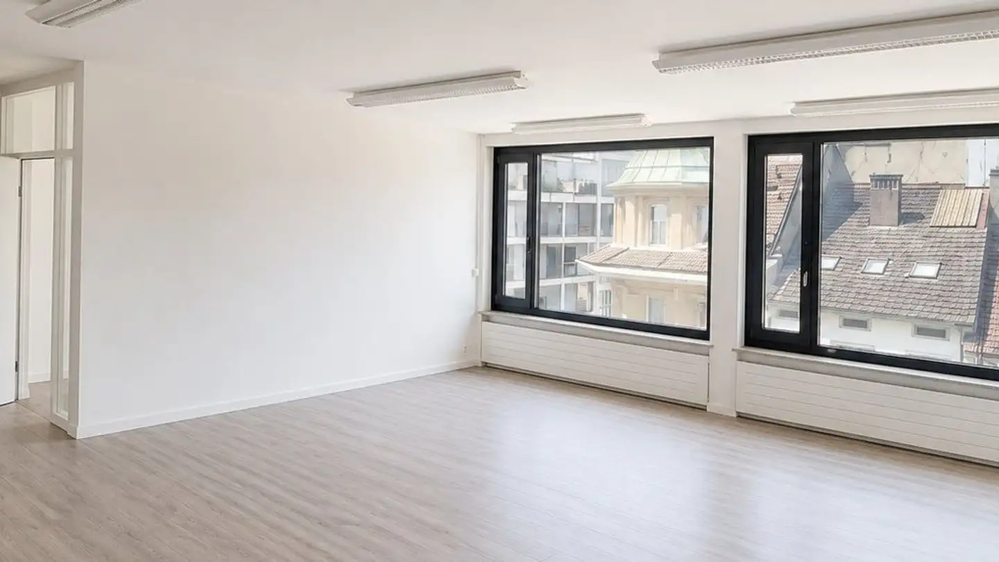 Commercial à louer - Rue De Nidau / Nidaugasse 11, 2502 Biel/Bienne