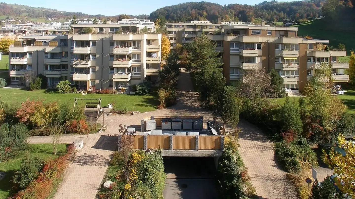 Place de parking extérieure à louer - Ziegeleistrasse 24, 3612 Steffisburg