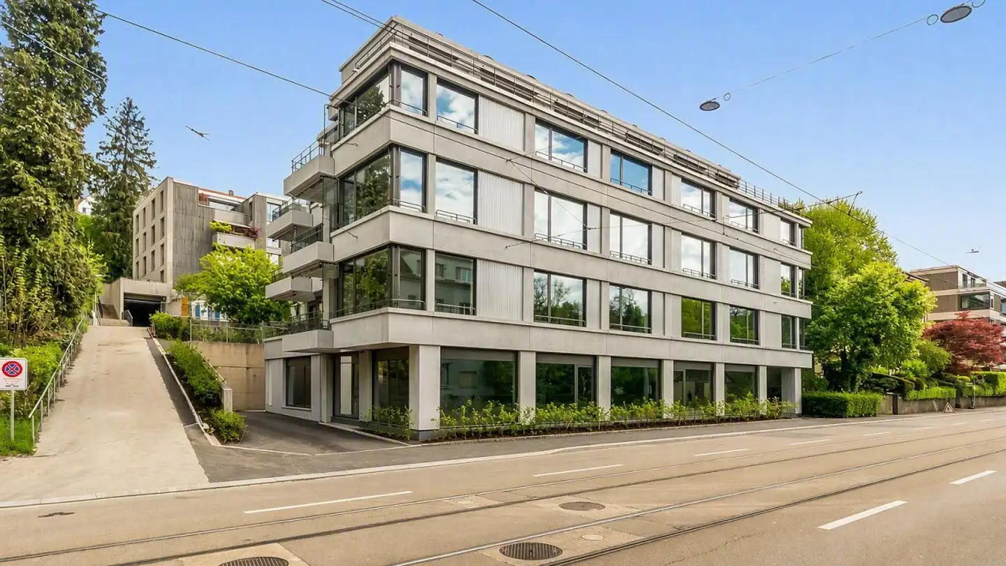 Indoor motorbike parking space for rent - Forchstrasse, 8704 Herrliberg