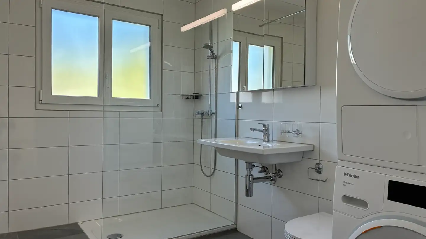 Apartment for rent - Dorfstrasse, 6404 Greppen - Photo 4