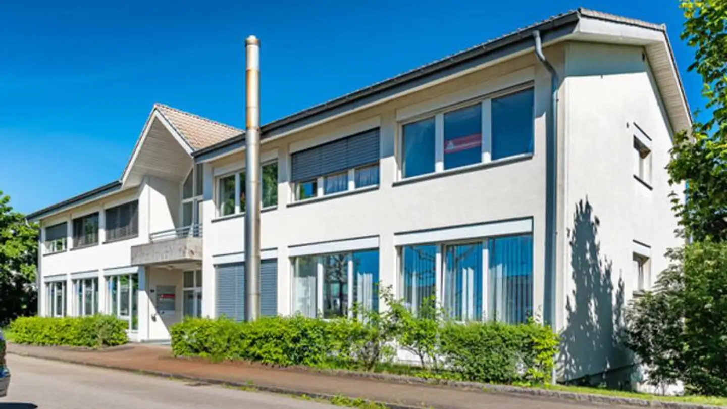 Commercial for rent - Bahnhofplatz 1, 5070 Frick