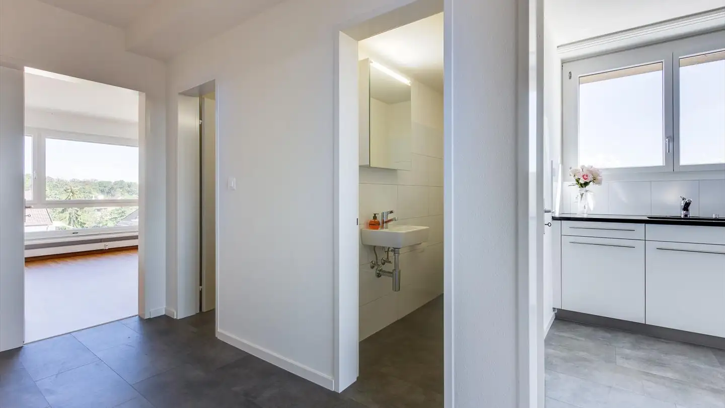 Wohnung mieten - Wartenbergstrasse 43, 4127 Birsfelden - Foto 2