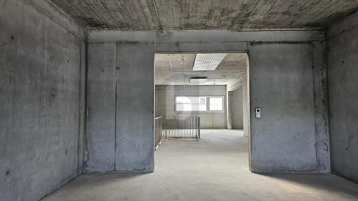 Industrial property for rent - 1868 Collombey - Photo 4