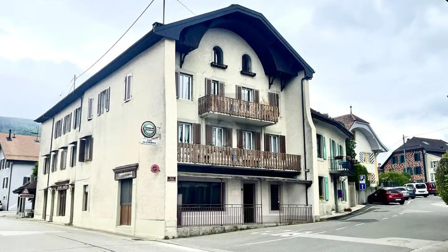 Commercial for sale - 1145 Bière
