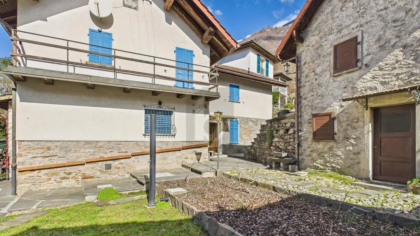 Einfamilienhaus kaufen - 6702 Claro