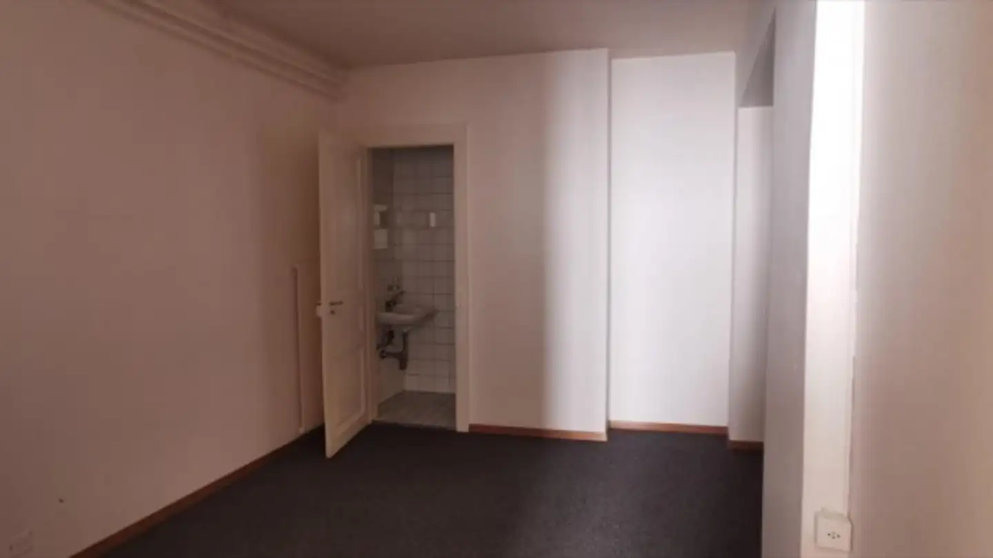 Commerciale in affitto - Rue Saint-Maurice 2, 2000 Neuchâtel