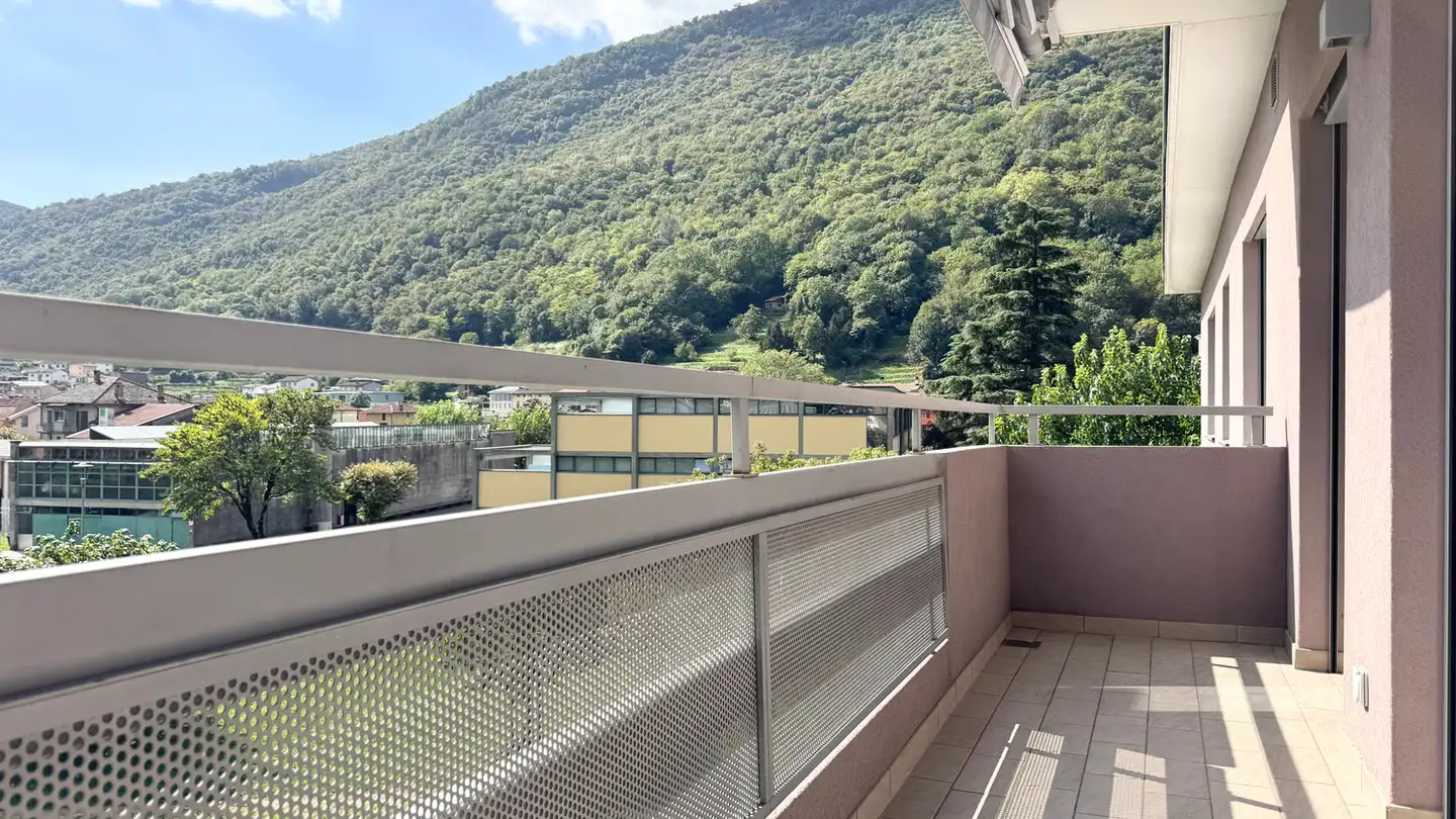 Wohnung mieten - Via Delle Bolle 1b, 6826 Riva San Vitale - Foto 2