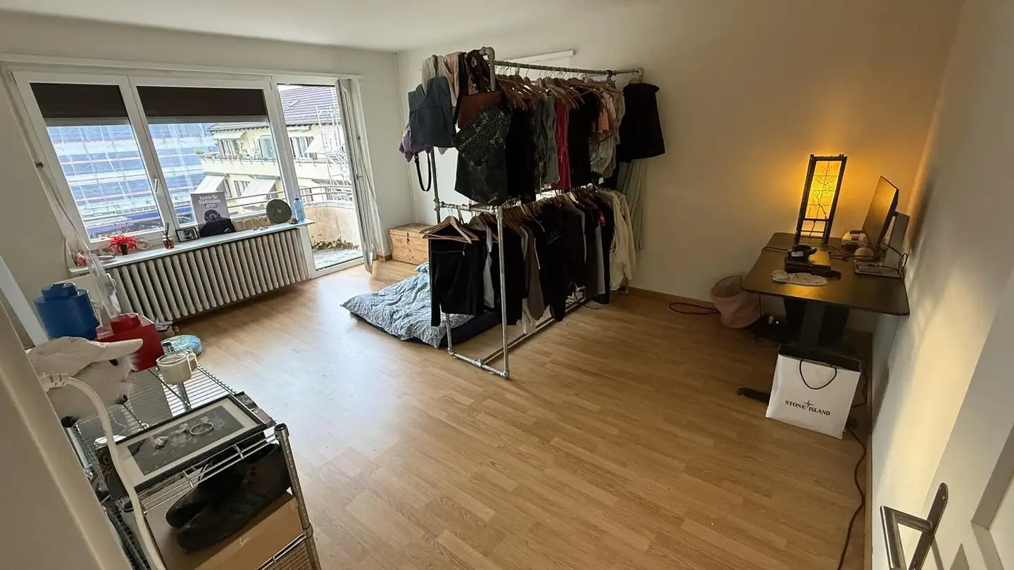 Chambre à louer - Badenerstrasse 582, 8048 Zürich