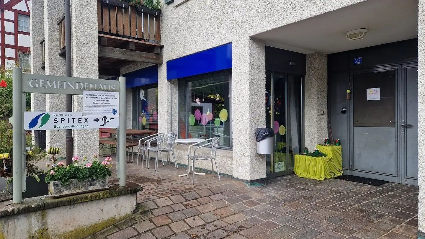 Commerciale in affitto - Dorfstrasse 22, 8455 Rüdlingen
