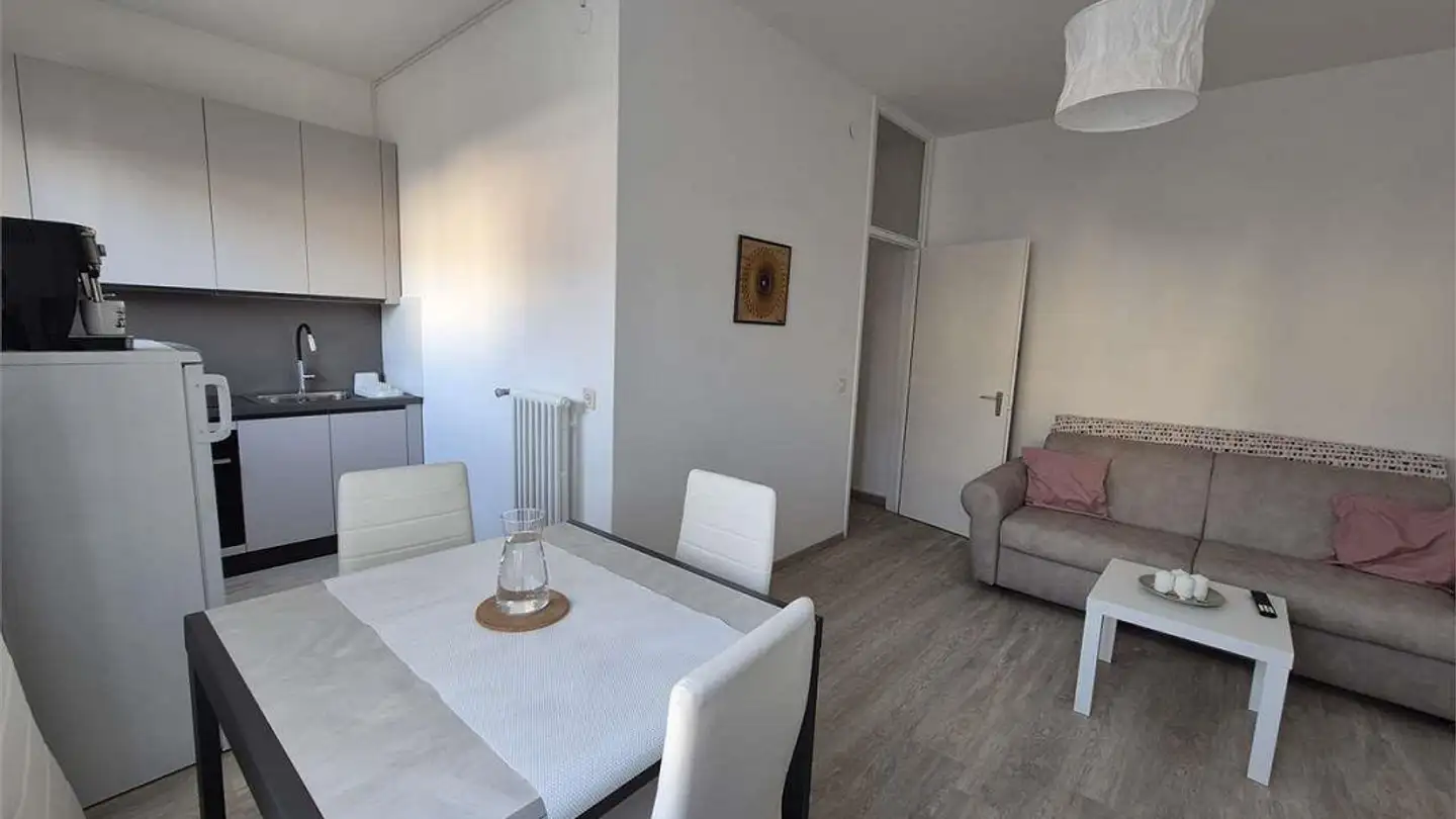 Furnished apartment for rent - 6830 Chiasso - Photo 2