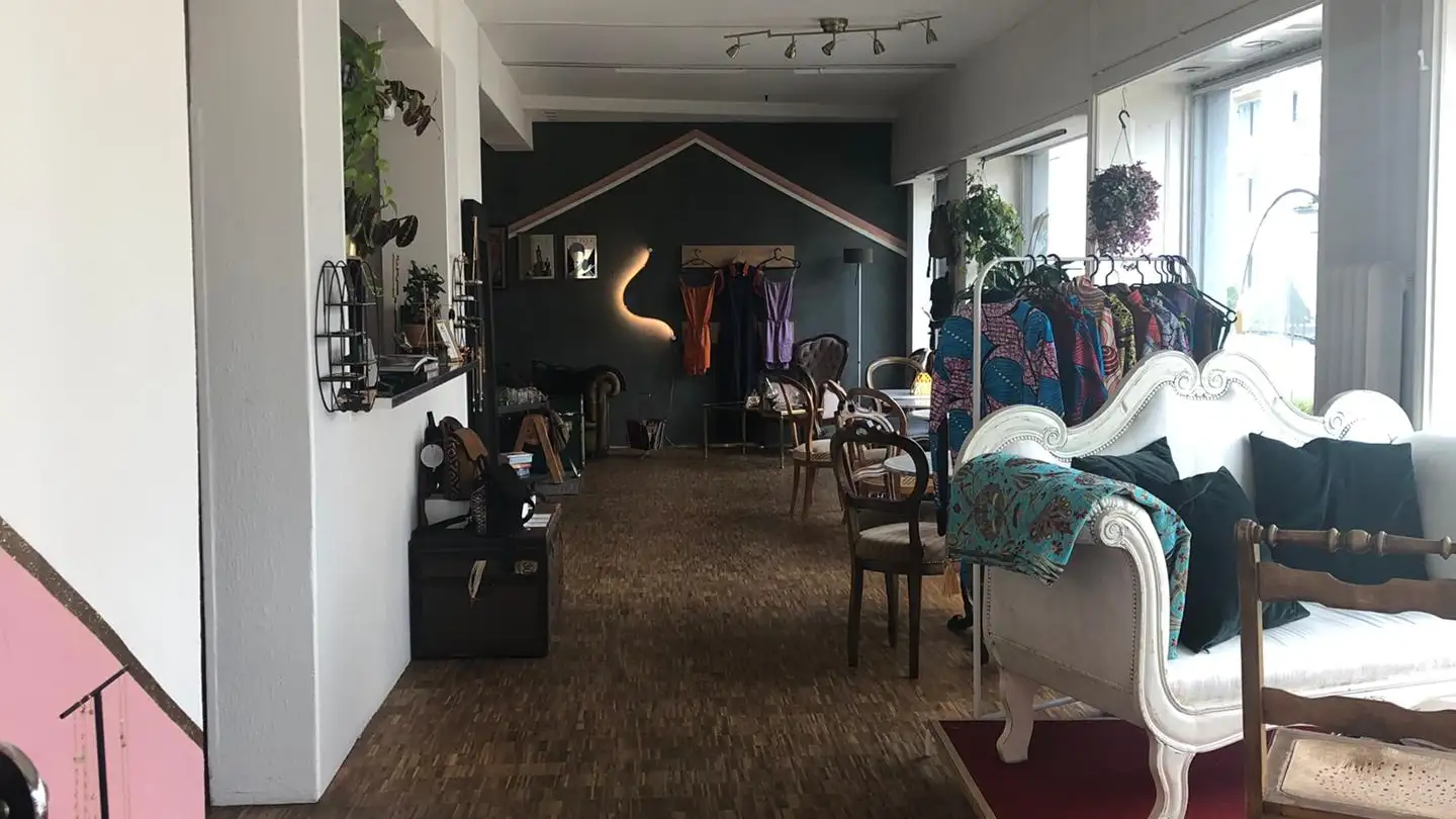 Commercial à louer - Saumackerstrasse 26, 8048 Zürich