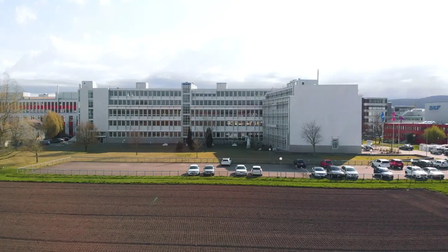 Garage singolo in affitto - Eschenstrasse 8, 8603 Schwerzenbach