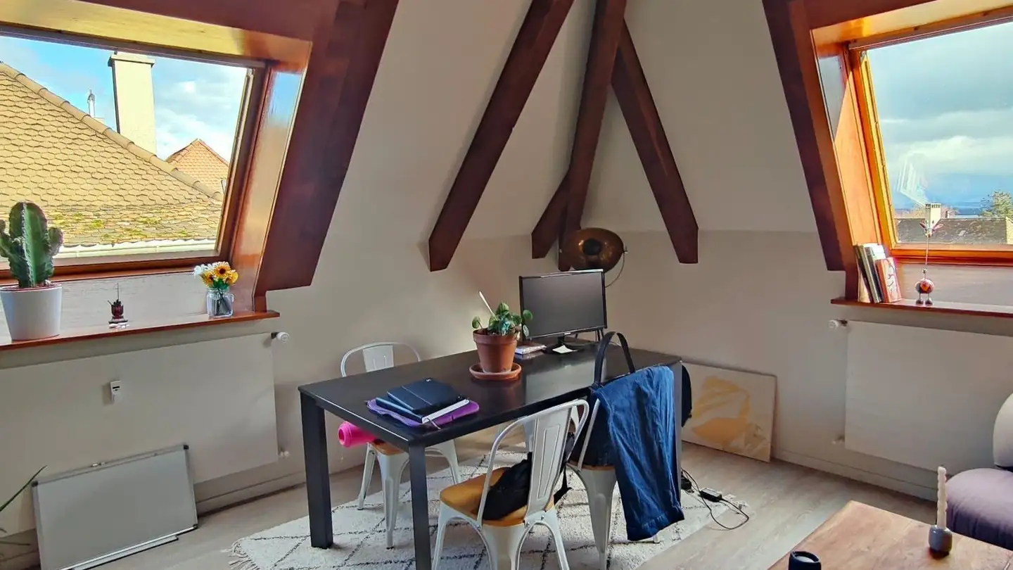 Dachgeschosswohnung mieten - Rue Du Temple 27, 2024 St-Aubin-Sauges - Foto 3