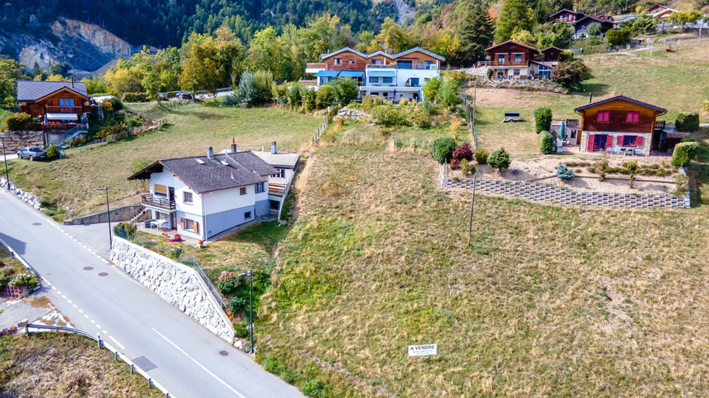 Constructible plot for sale - Route d'Ovronnaz, 1912 Leytron - Photo 2