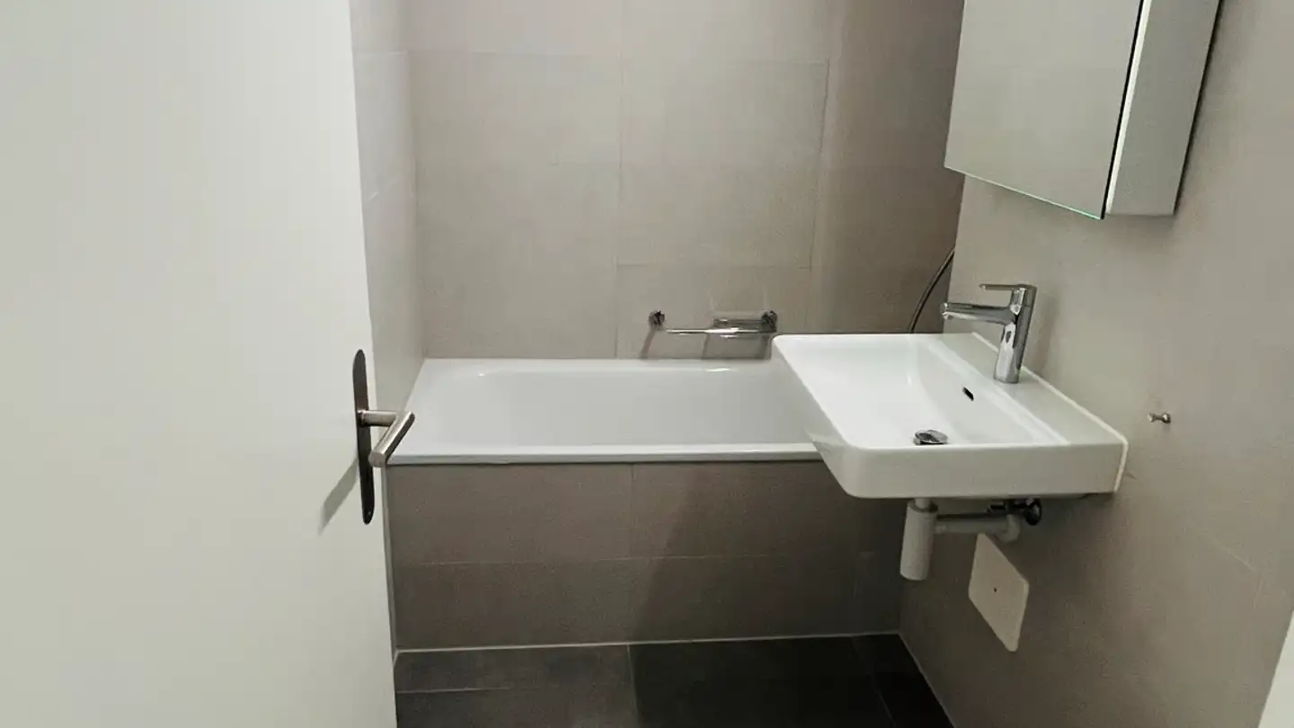 Apartment for rent - Chemin Des Sources, 2013 Colombier NE - Photo 4