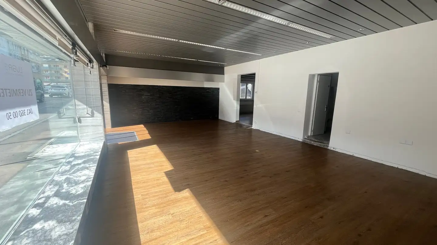 Commercial à louer - Bahnhofstrasse 9, 6110 Wolhusen - Photo 3
