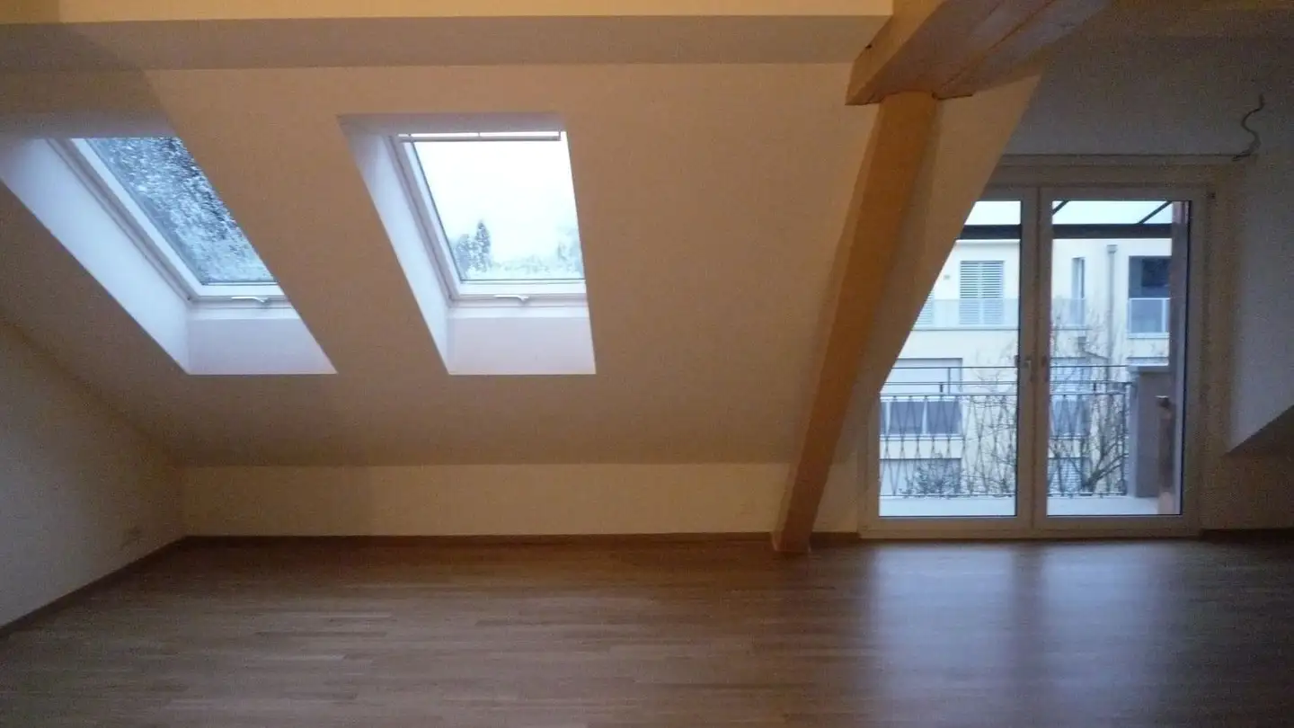 Attic flat for rent - Schwandelstrasse 15, 8800 Thalwil - Photo 2