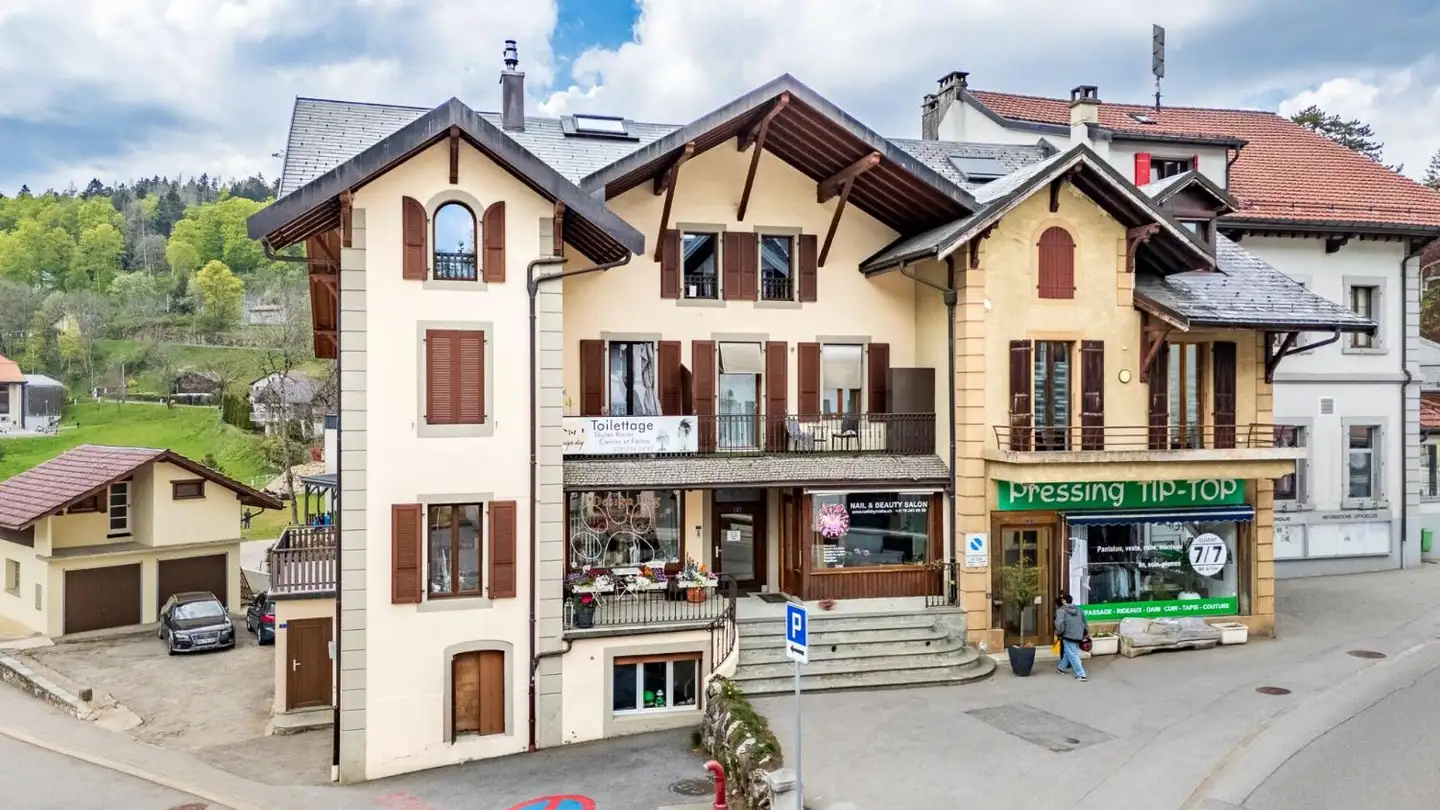 Mischgenutztes Gebäude kaufen - Route De Nyon 4, 1264 St-Cergue - Foto 2