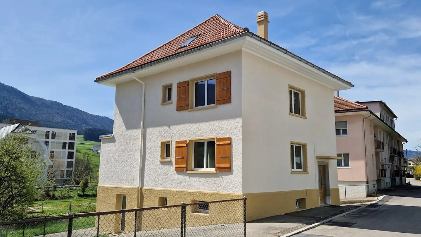 Edificio residenziale in vendita - Rue Du Temple 21, 2735 Bévilard