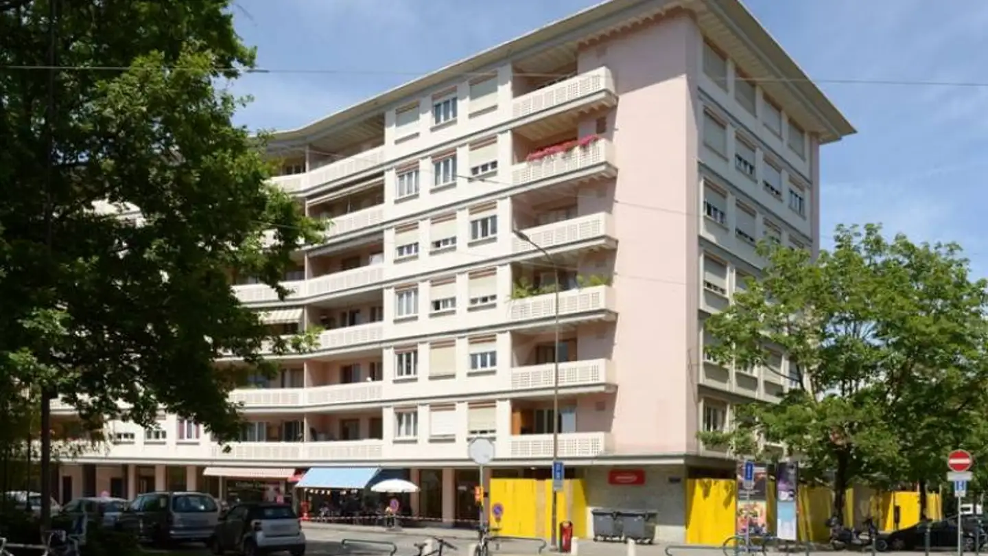 Überdachter Motorradparkplatz mieten - Rue Du Vicaire-Savoyard 2, 1203 Genève