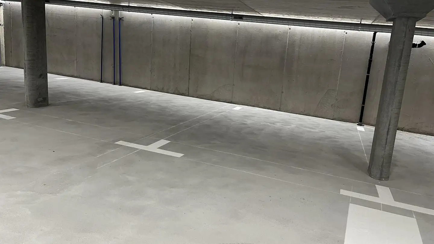 Tiefgaragenstellplatz mieten - Hauptstrasse 39, 5070 Frick