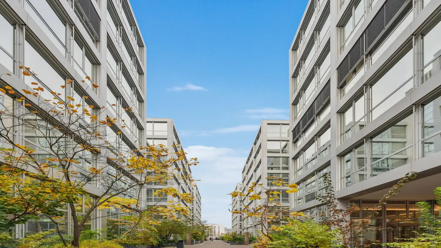 Office space for rent - Hagenholzstrasse 83, 8050 Zürich